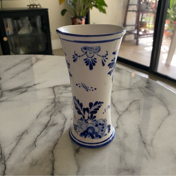 Vintage Delft Blue Dutch Porcelain Flower Vase Hand painted - Picture 3 of 7